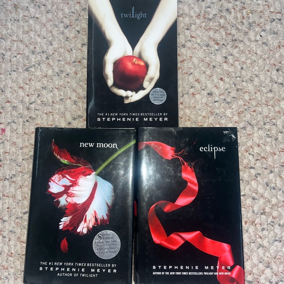 3 books from twilight series - Picture 1 of 2
